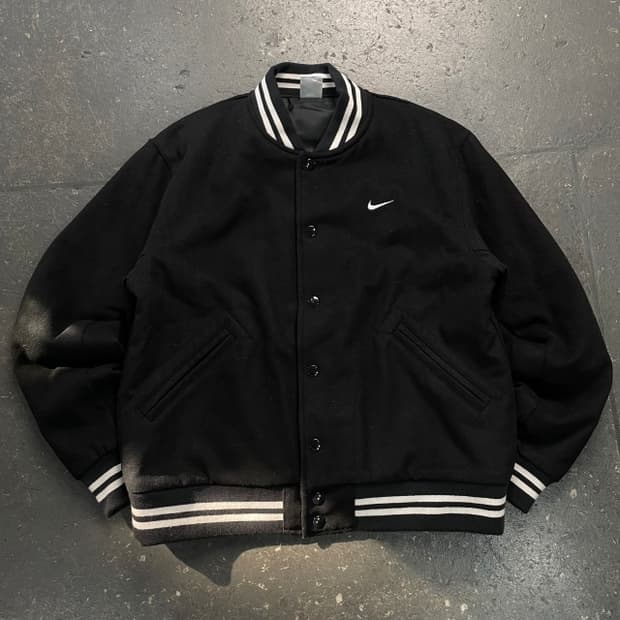 100 나이키 바시티 자켓