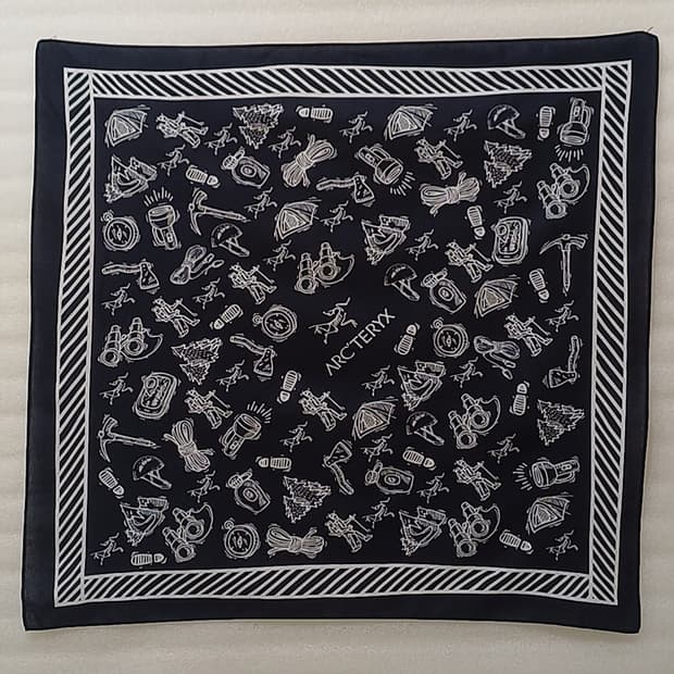 아크테릭스 등산 스포츠 손수건 훌륭 사랑봉봉