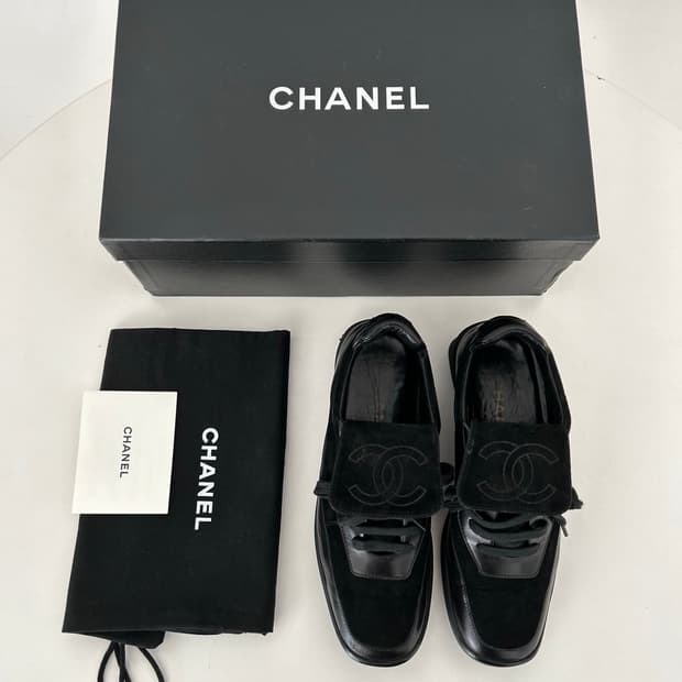 샤넬 테슬 스니커즈 