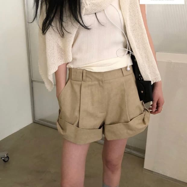 레이크 사이드 스튜디오 바닐라 버튼 롤업 숏 팬츠