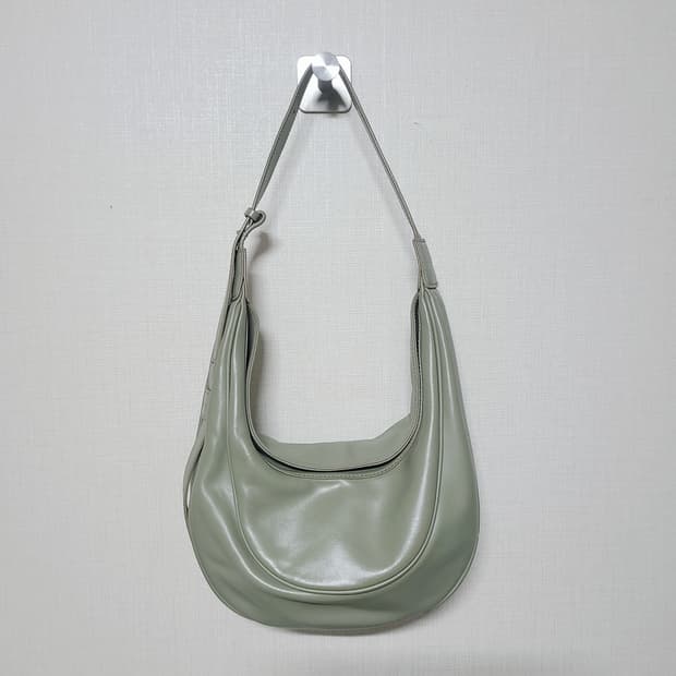 엘바테게브 오스트라백 호보백 페일스톤