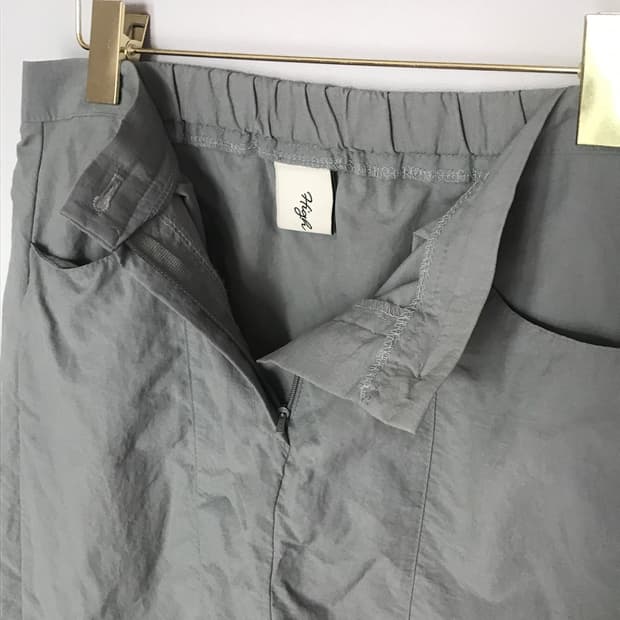 빈티지 그레이카키 나일론 미디 스커트