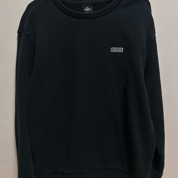 아이더 블랙 맨투맨 L