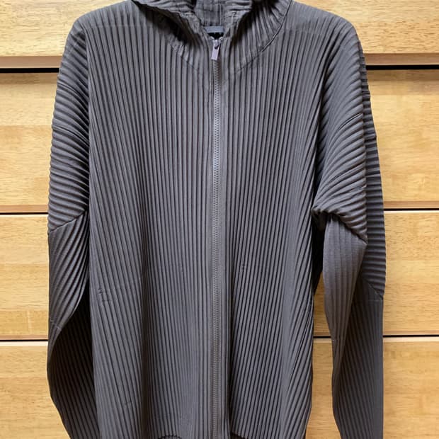 이세이미야케 옴므플리세 먼슬리 컬러 mc 후드집업