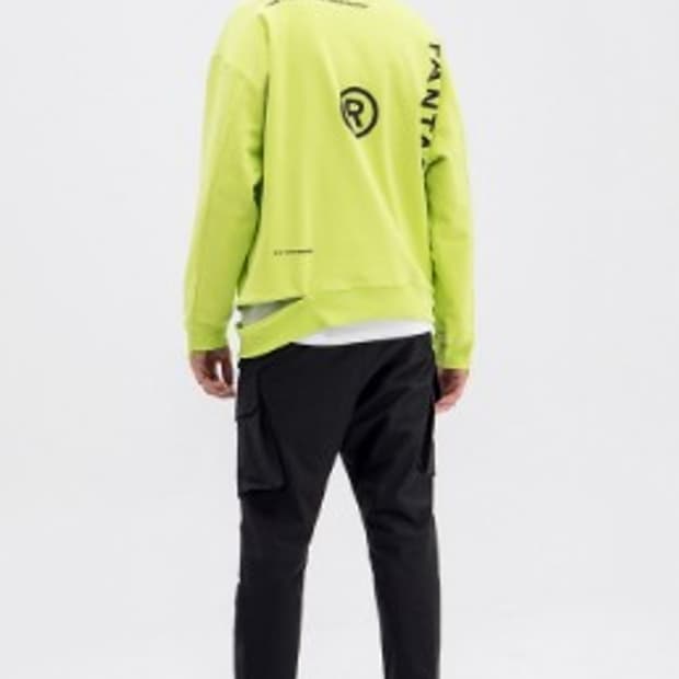 시스템 옴므 래터링 언발 맨투맨 티셔츠