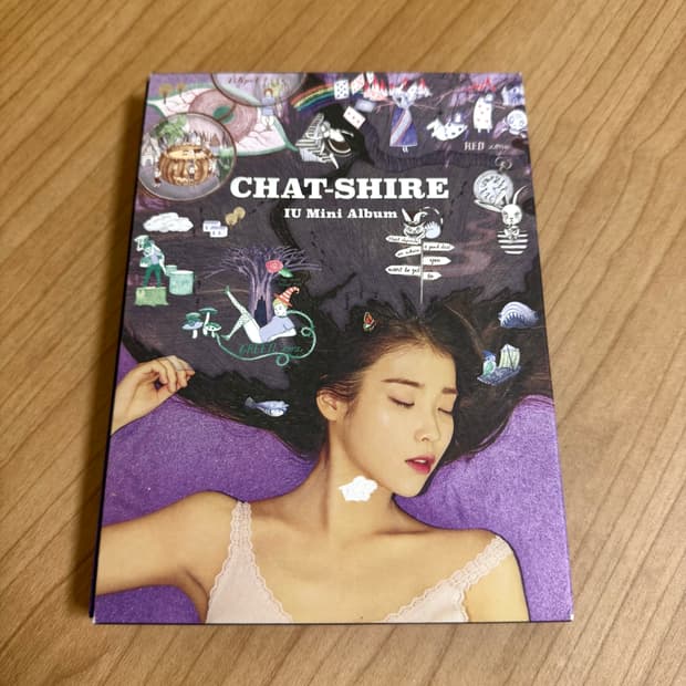 아이유 스물셋 챗셔 앨범