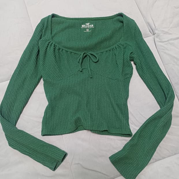 홀리스터 슬림핏 딥 그린 크롭 니트