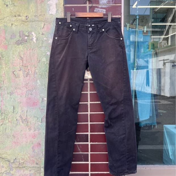 00‘s Vintage Levi’s Engineered Pants[33]