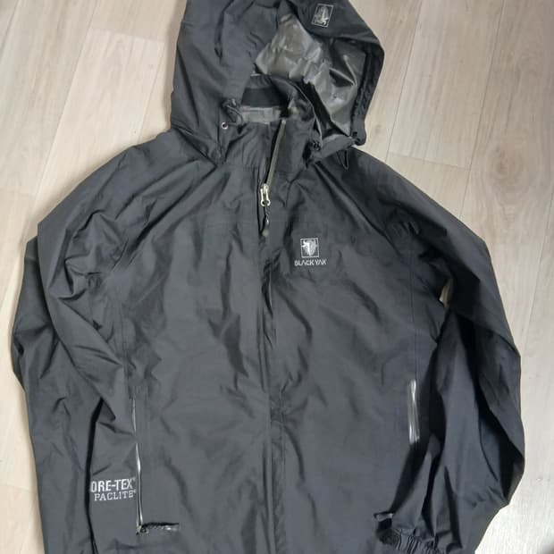 블랙야크 고어텍스 바람막이 90 (m)