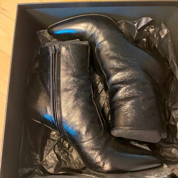 생로랑 블랙 앵클 부츠 38