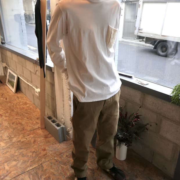 비즈빔 니트 포켓 롱슬리브