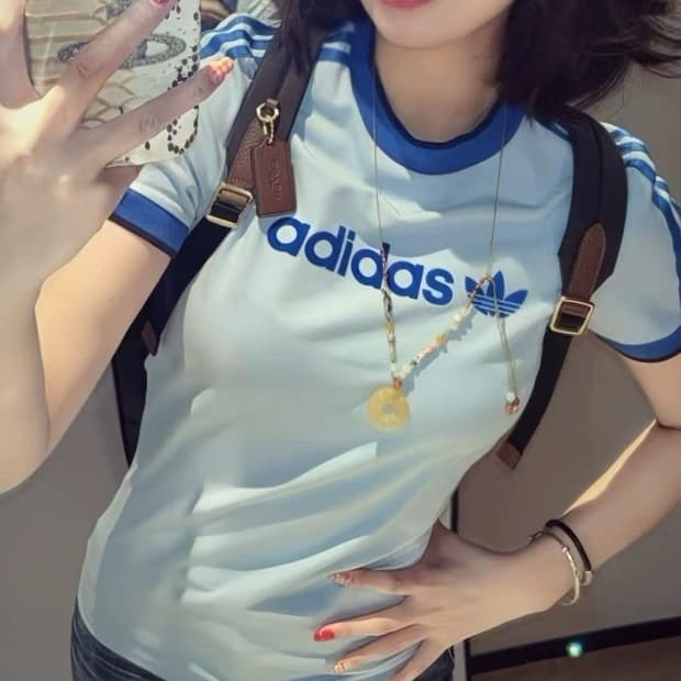 아디다스 반팔티셔츠