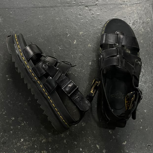 290 닥터마틴 데리 스트랩 샌들