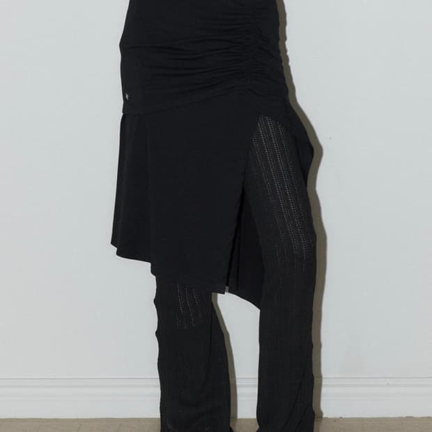 오디너리홀리데이 져지 언발란스 스커트 [BLACK]