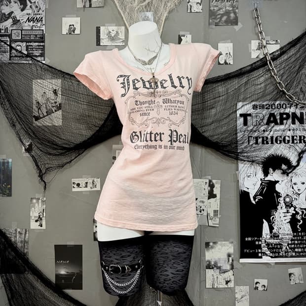 ✟ Y2K lettering cubic t-shirt ✟