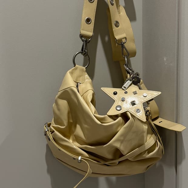 여밈 슬라우치 백 & 키링 세트 slouchy bag (lemonade)