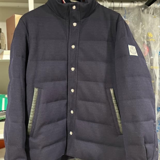 몽클레어 남성 패딩 감마블루 (톰브라운콜라보)2사이즈