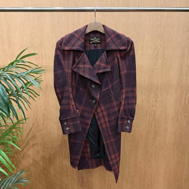 비비안 웨스트우드 체크 울 코트 언밸런스 버튼 디테일 레귤러핏 레드