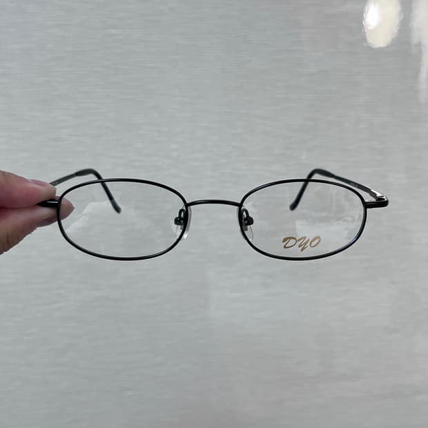 오래된 숲 빈티지 안경