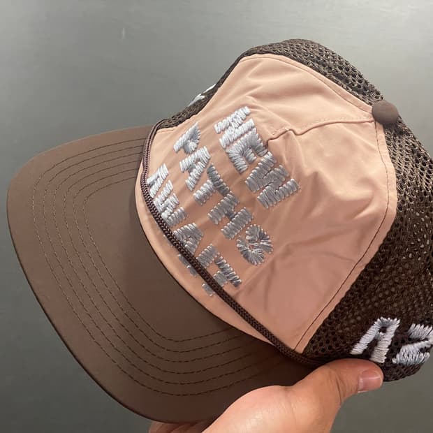 알렉스 조노 x 우즈 트러거 햇