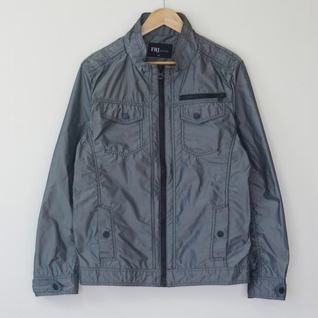 메탈릭 실버 빈티지 지켓