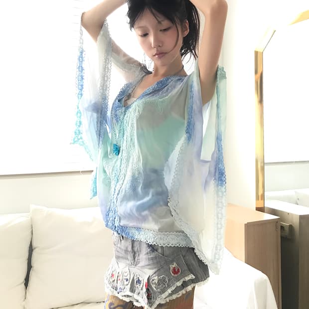 Blue tie-dye bohemian lace box blouse
