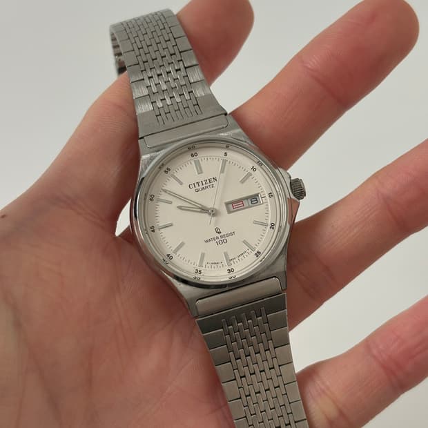 1980s CQ White Dial Silver Quartz