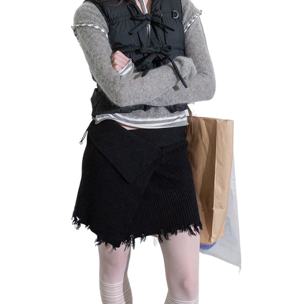 perverze 퍼버즈 니트 케이프 아프론 블랙 OS