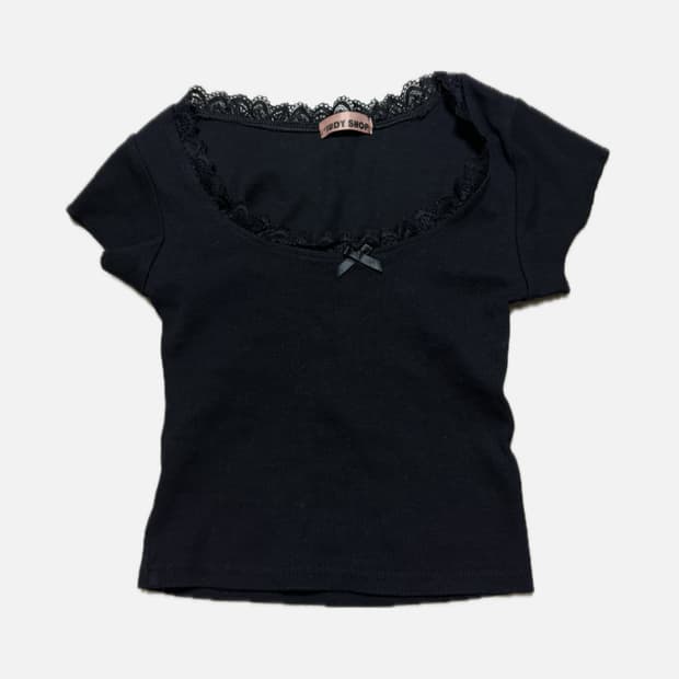 리본 레이스 티셔츠 블랙