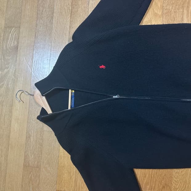 폴로 니트집업 L