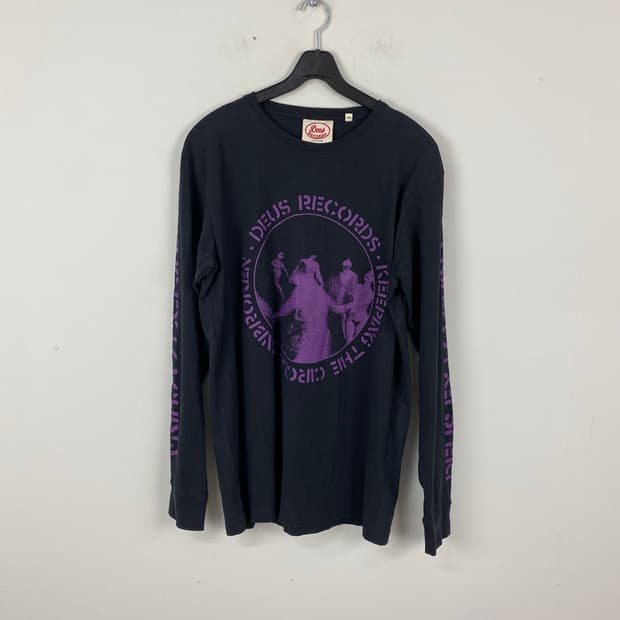 데우스 엑스 마키나 Deus 로고 롱슬리브 M