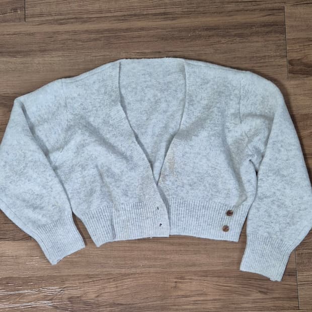 흰색 니트 가디건