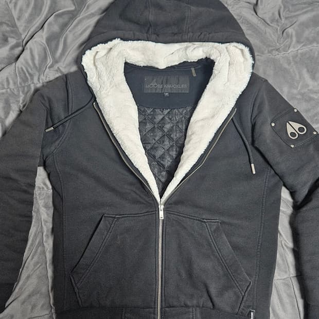 무스너클 버니스웨터 블랙 L