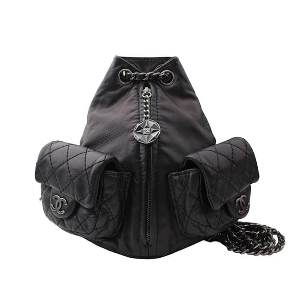 샤넬 블랙 퀼팅 램스킨 은장 미니 백팩