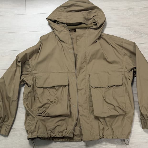 유니클로 u 후드 자켓 바람막이 XL