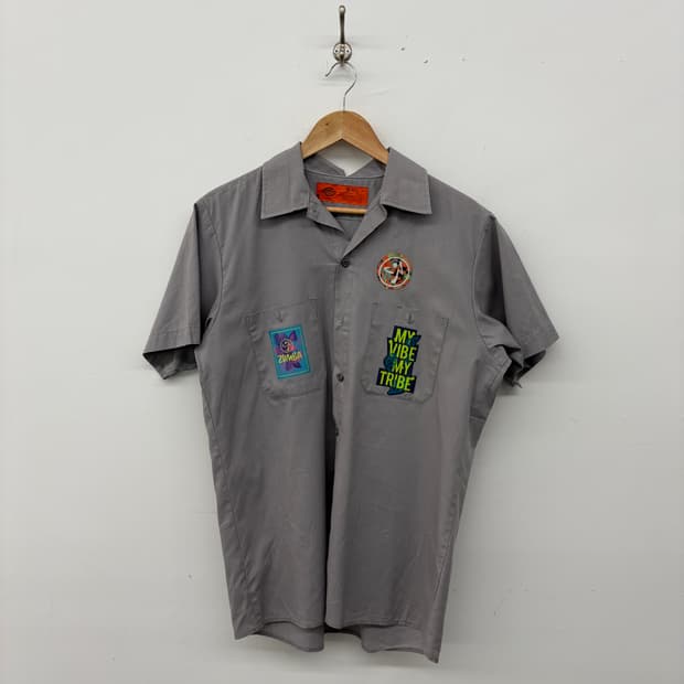 디키즈 셔츠 회색 + 줌바 패치 남성M