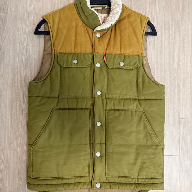 리바이스 셔파 퍼 패딩 베스트 올리브 / S