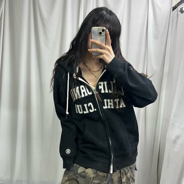 Who.A.U black 2way hood zip-up 