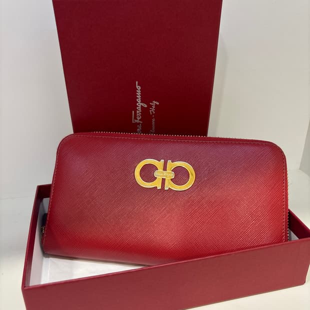 페라가모 빨강 장지갑 (수수료X)