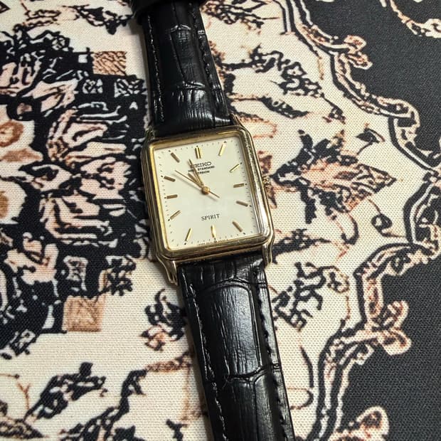 SEIKO 빈티지 쿼츠 시계