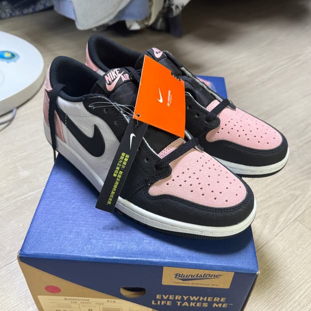 New] 나이키 조던 로우 블리치드 코랄 255