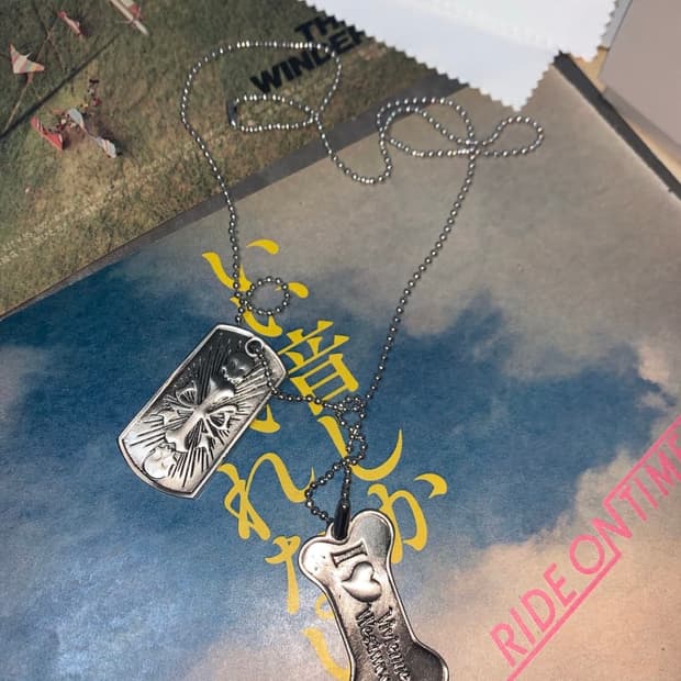 비비안웨스트우드 아카이브 레터링 orb 각인 도그택 팬던트 목걸이