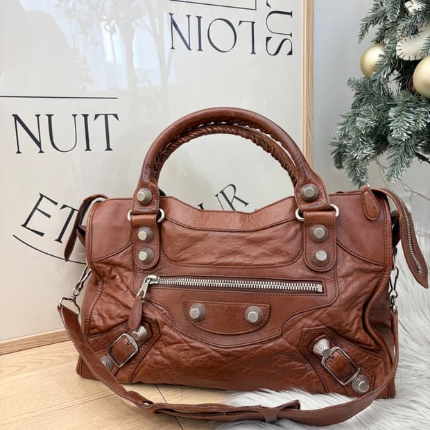 [A 정품] 발렌시아가 자이언트 시티 모터백 미디움 브라운