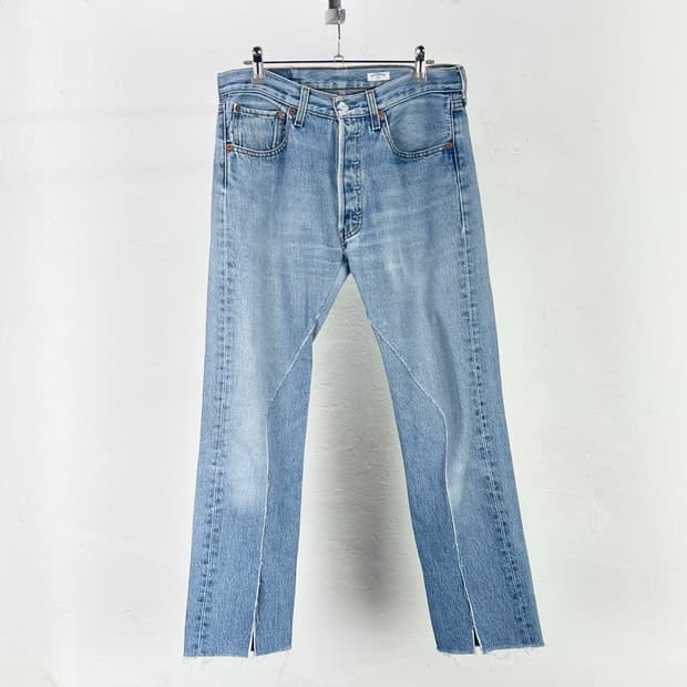 올드파크 라이트블루 리페어 데님 팬츠