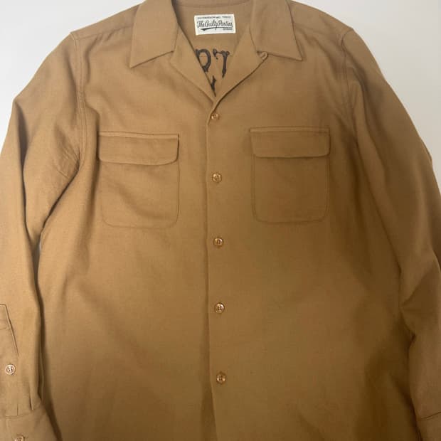 와코마리아 오픈카라 울 셔츠