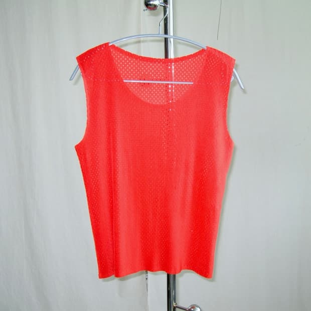 이세이미야케 Pleats Please 펀칭 플리츠 슬리브리스