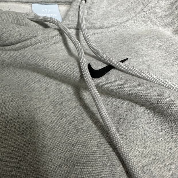 녹타나이키 회색 후드