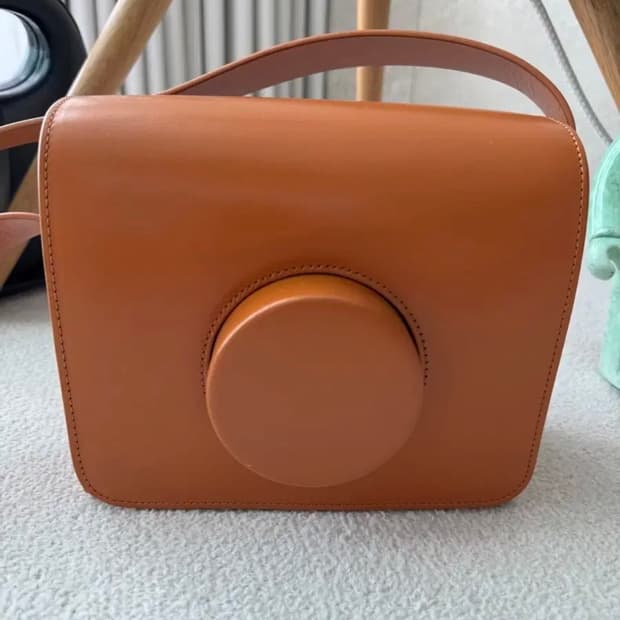 르메르카메라백