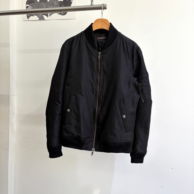 HIDE AWAYS NICOLE 봄버 자켓