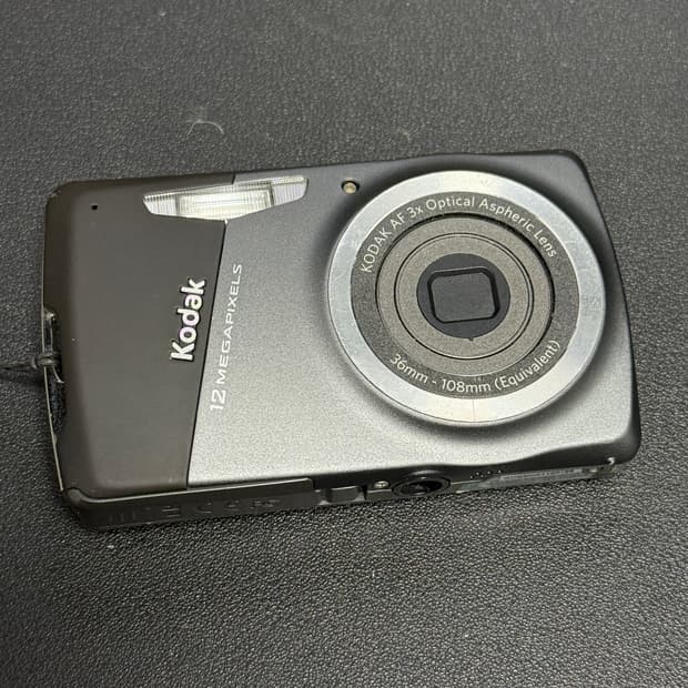 코닥 이지쉐어 M530 12MP 디카